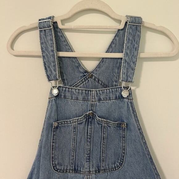 Old Navy Overalls Womens 10 Medium Wash Denim Cotton Blue Distressed Straight - Picture 3 of 10